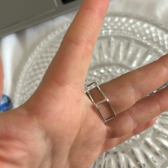 Unique square shaped ring sterling silver - Picture 1 of 4